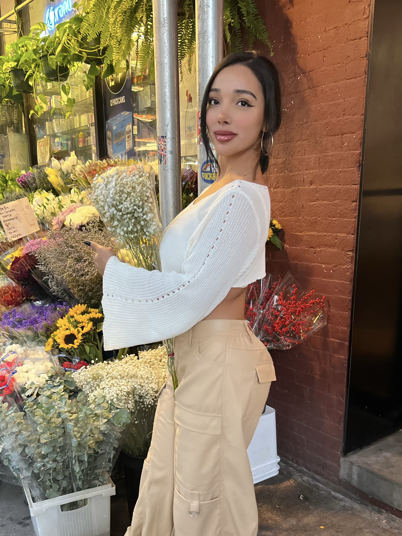 TW Pornstars - Kiara Marie. Twitter. Yours 💐. 2:29 AM - 1 Nov 2022