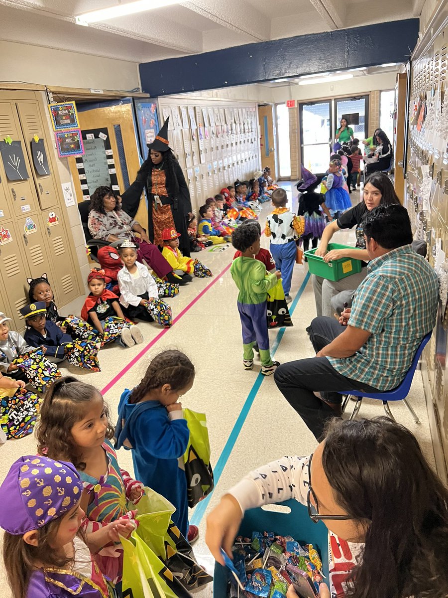 The costume parade <a href="/Hempstead_ECC/">Hempstead Early Childhood Center</a>  was so much fun!