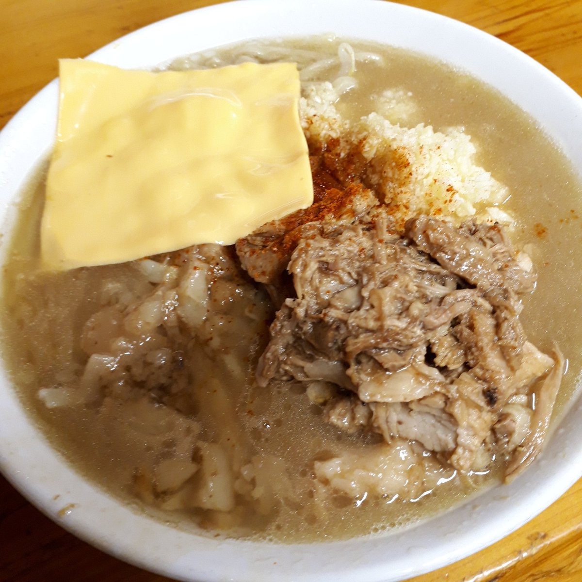 b_kettle's tweet photo. リニューアル閉店直前の最後のんまい池田屋吹田。ほんまんまかったなあ。
コクもキレがあって最高やった。さようなら池田屋。8年通って139杯食いました。 https://t.co/SNrMrnfrgw