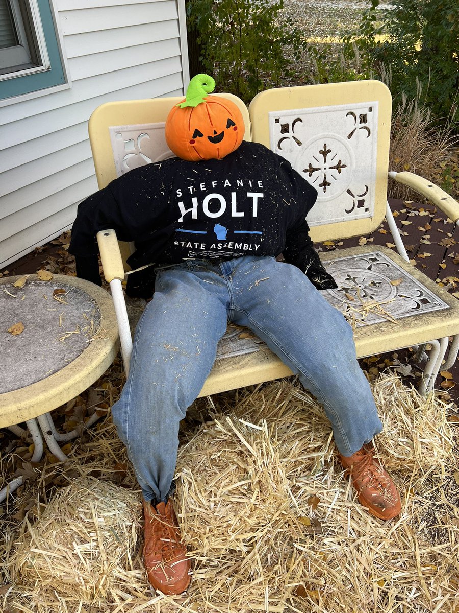 HoltForWI's tweet photo. I hope your Halloween was fun and magical. Get some rest because tomorrow we have a democracy to save. https://t.co/GDAY0qRuaZ