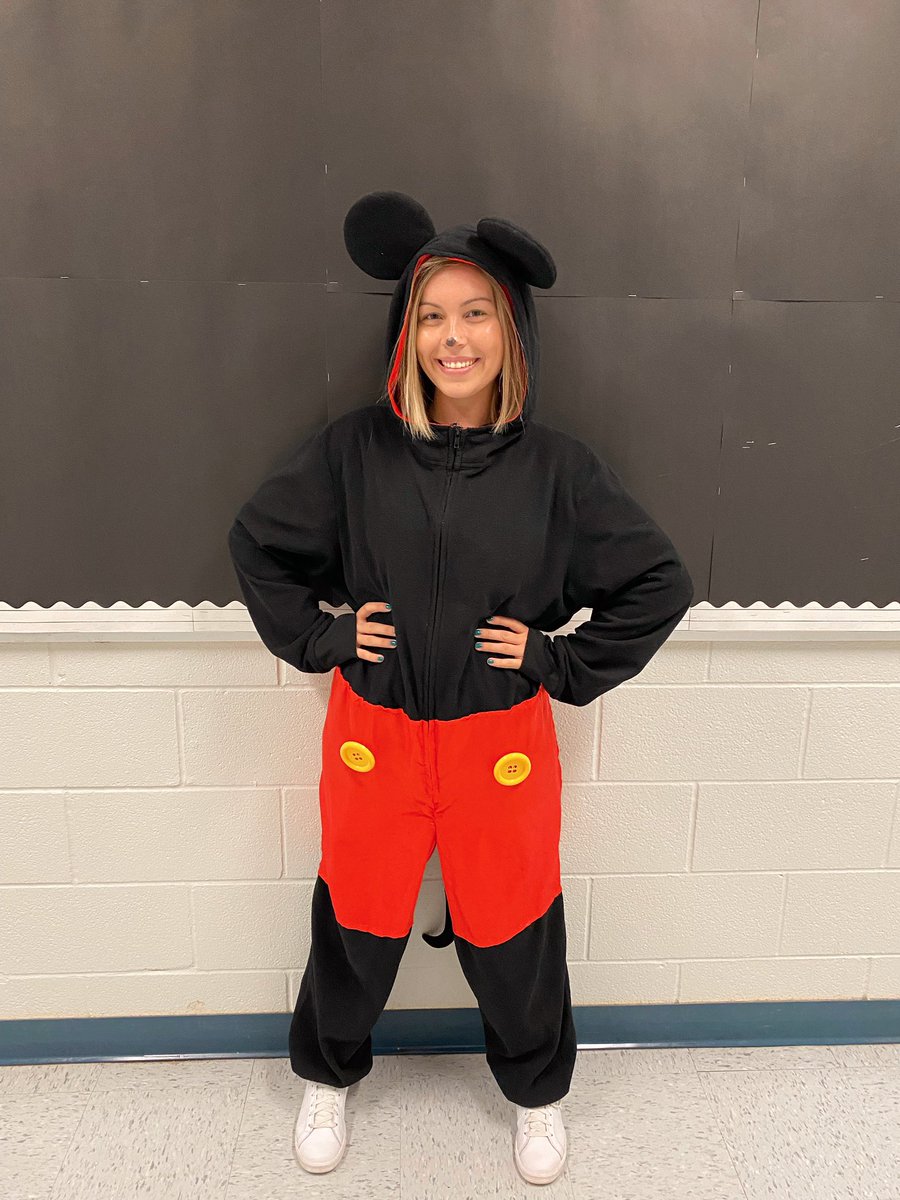 Kristen Ciechanowicz tweet media