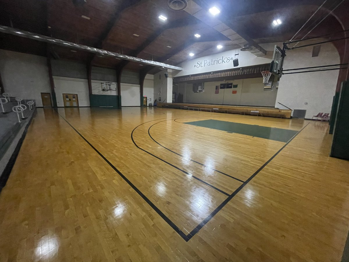 NYSTakeover's tweet photo. #TodaysOffice
St. Patrick’s

607! The calm after the storm 📸 from Monday work at @bxtraining fall program. Lighter crowd on Halloween night, but that’s why I made the trip. Who punched the clock today? Fun to watch this group work. Thanks as always for having me! https://t.co/HEYL0CNXXr
