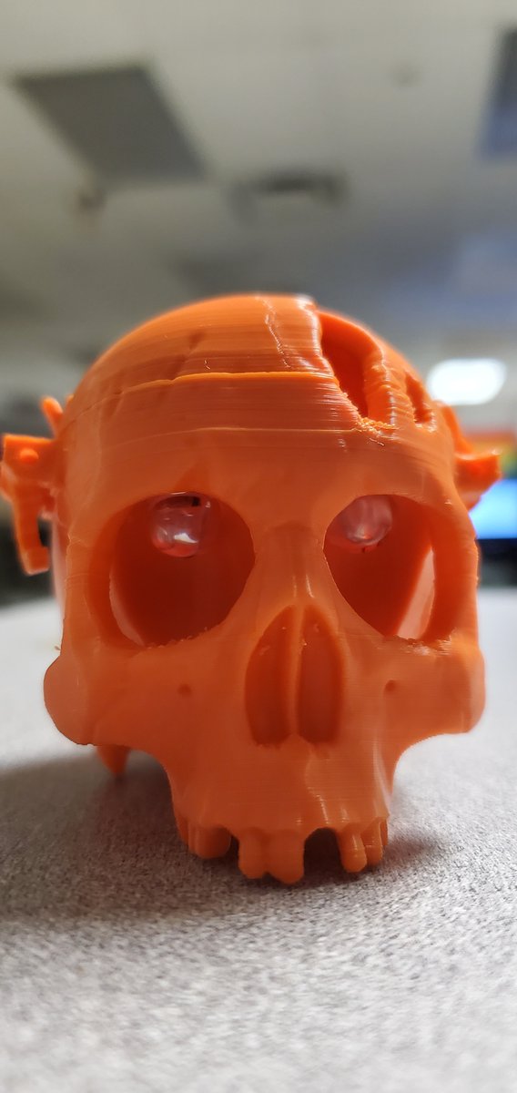 HCSS_Comp_Sci's tweet image. Halloween themed learning! We&apos;re practicing real-world skills like soldering, meeting deadlines, calculating resistance, and how LED&apos;s actually work. Even simple things can contain big learning opportunities! Very happy with this senior TEJ project! @HolyCrossPTBO @PVNCLearnTech