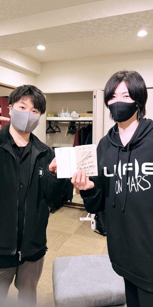 UKKABU's tweet photo. 初東京は、@UGMD さんのもとへ！🗼

◎最大限の言葉で伝えるために上を向いて考える仕草や表情

◎相手の話を全身で受け止めようと、少し前屈みで乗り出しながら耳を傾ける姿勢や相槌

全ての行動に「愛」が篭っていました☺️

用意してた質問全く聞けず…🥲

次会うまでに���っとバチバチに成長を🔥 https://t.co/7VhsqlDFnL