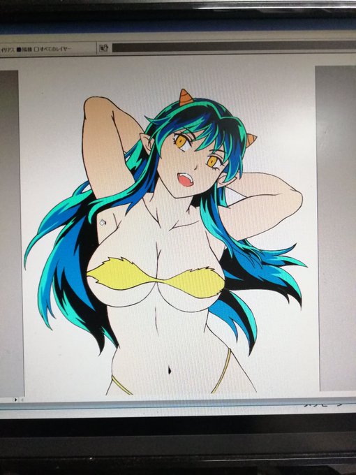 食後の落書きタイム。ラムちゃん、未だハイライトは入れてないけど今の髪の色にしてみた。彩度が高くて薄汚れた世間の目をした私には眩しい‥❗ 