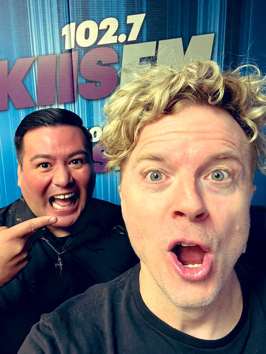 JoJoWright's tweet photo. This is @AJBarrera the PSYCHIC you heard on @1027KIISFM today! 🎃👻 #HappyHalloween!!! #JoJoOnTheRadio https://t.co/v1ECehe5km