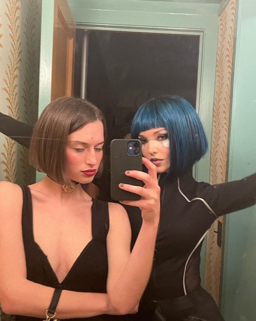 Dove Cameron Brasil on X: Dove Cameron | Instagram  t.co9RSgnEvIV8  X