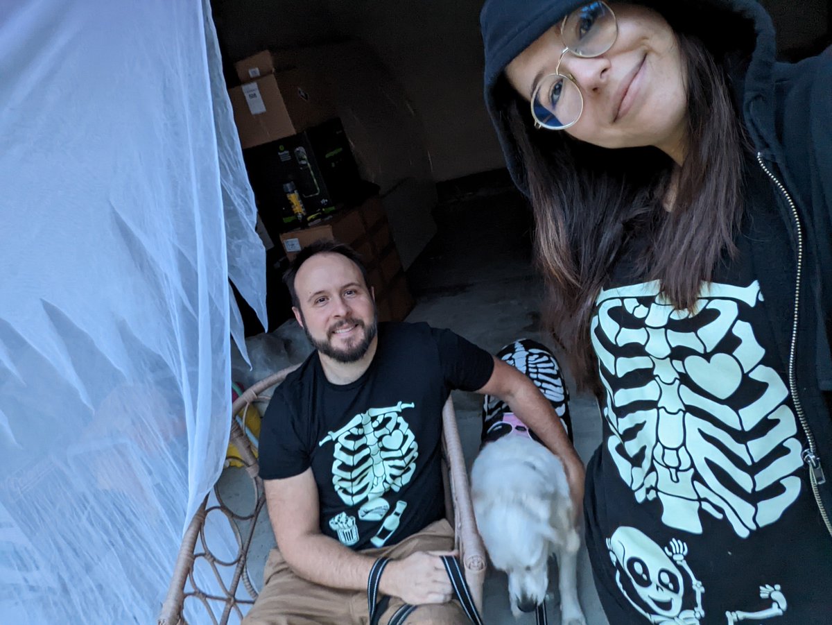 autumn on Twitter "💀skelly family represent💀"