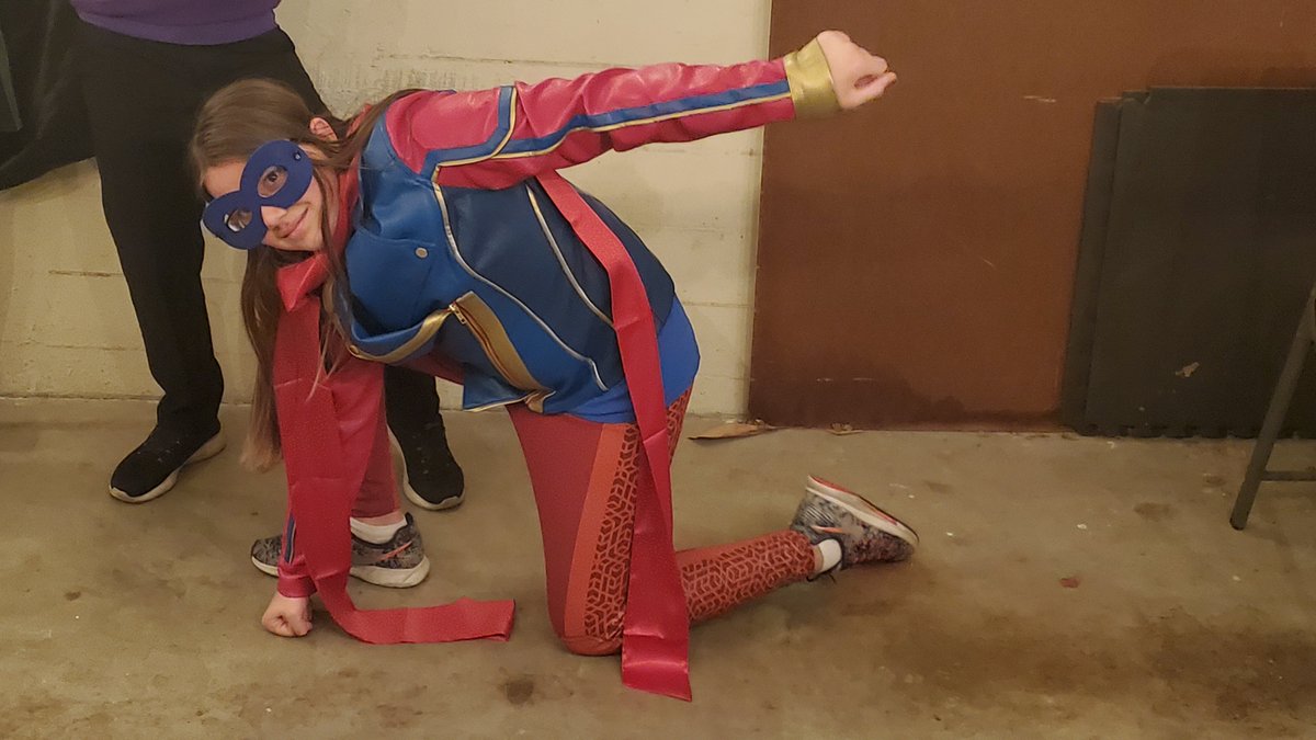 MrGeorgePeters's tweet photo. @MiniB622 @GWillowWilson my 11yo daughter's costume choice this Halloween... https://t.co/0h5jZUao4H