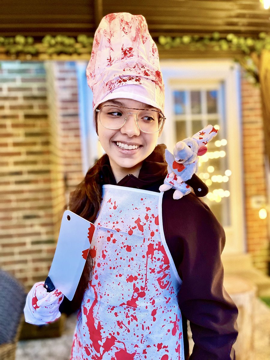 AnaPatty's tweet photo. Boo!… Happy Halloween!👻🕷️🕸️🧙🏻‍♀️🧹🎃💀 #halloween #celebrate #scare #fun #decorations #costumes #memories https://t.co/2xogri5sU5