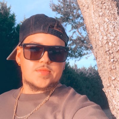 AustinTyy's tweet photo. #NewProfilePic https://t.co/UJS4nlYjBI