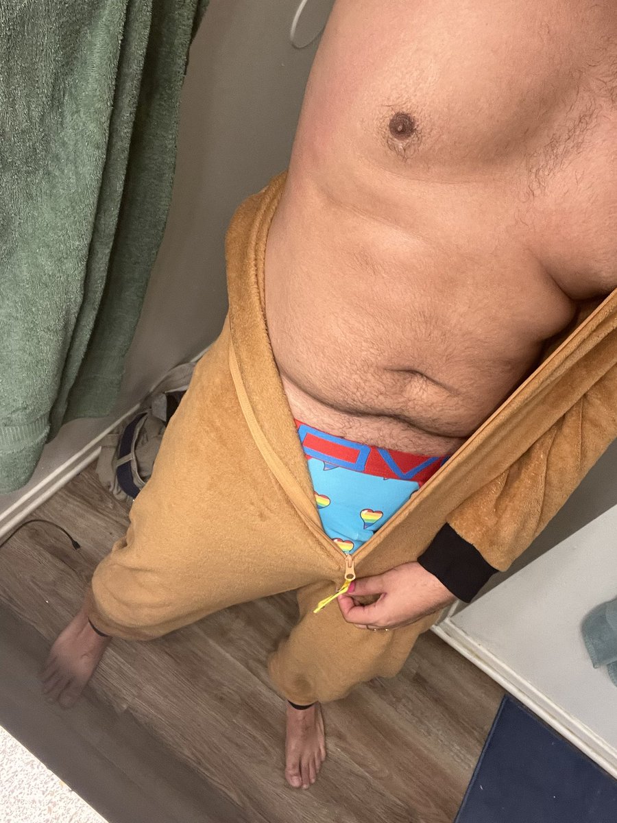 PuppyOz's tweet photo. Chastity Check for Halloween #chastity #gaychastity #chastitycheck #locked #teamlocked #lockedober @GayChastityRTs https://t.co/2sOwAGyXD8