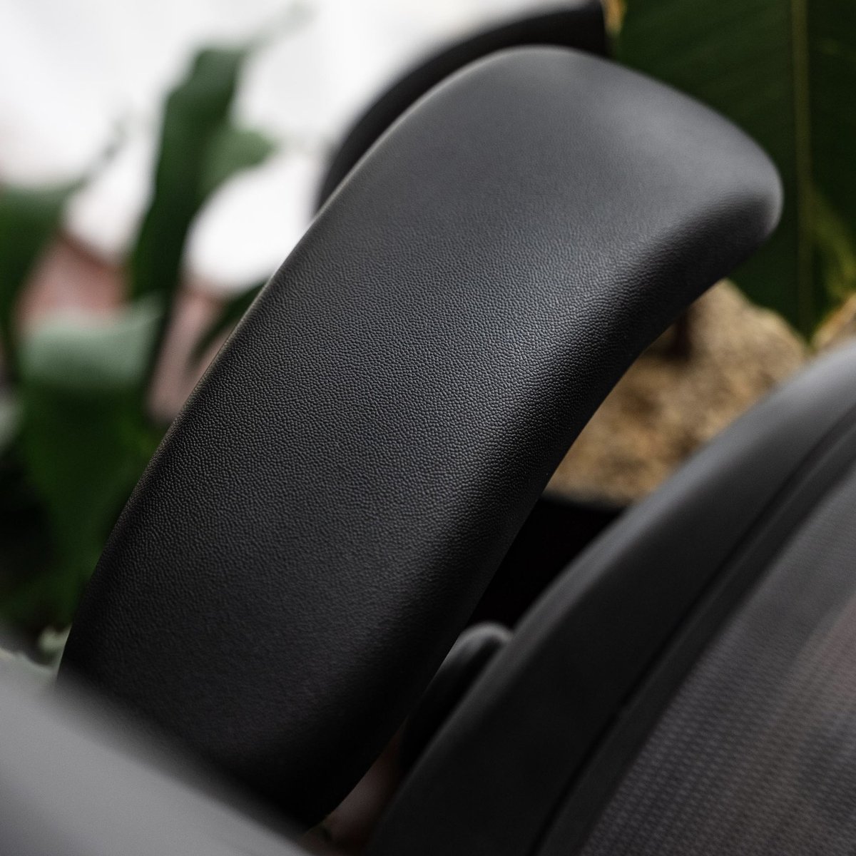 tatsutoron's tweet photo. HERMANMILLER 
Aeron Chair Lite
売りますので興味ある方はDMください🙋‍♂️ https://t.co/KxbHRfFG8Y