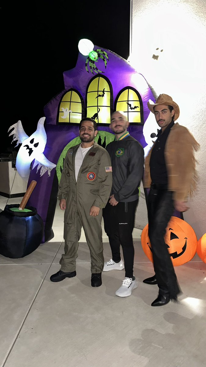 jeeorgio's tweet image. COWCUNT!