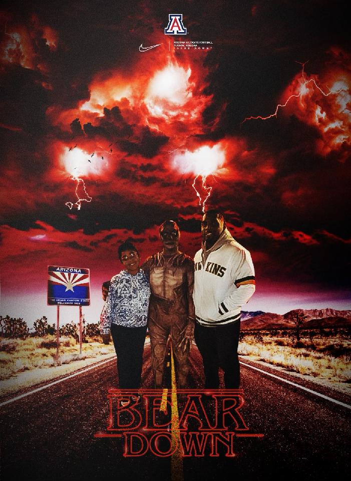 Happy Halloween from the upside down!! 🎃 🐻⬇️🧟‍♂️💀