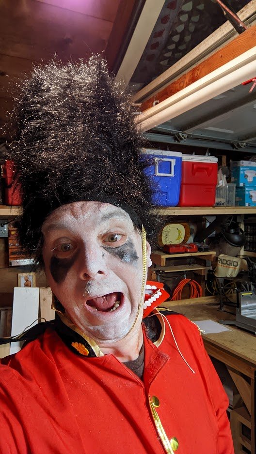 Elizabeth II died.
Then she came back.
Then she bit me.
Happy Halloween!