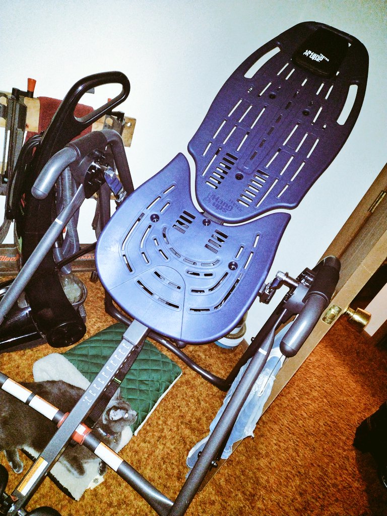 boss120gb's tweet image. #Teeter🙏Worth every💵!😭If you have back pain like me,You should definitely look into investing in 1!Had to re order the adjustment pins n 3rd pic😵‍💫My Dad misplaced them😵‍💫Found 2pak n Ebay!🙏Teeter is #1❤️ #InversionTable #BackPain😭 #TeeterHangUps 🐒