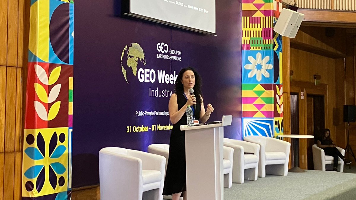 GEOSEC2025's tweet image. “GEO is creating a space where the public and private sectors drive global action together. Let’s enable PPPs that can provide countries with trusted information.” @YanaGevorgyan1 at the #GEOWeek2022 industry track, continuing today from 2pm. earthobservations.org/geoweek2022.ph…