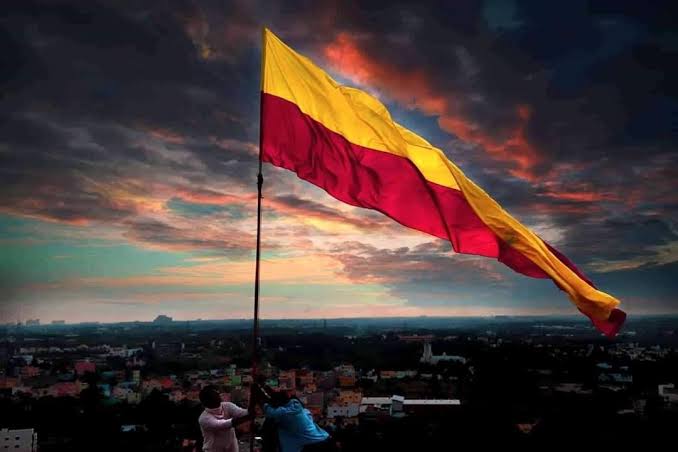 I am not a kannadiga citizen but still how beautiful the Karnataka is
I wish that one day I will come to Karnataka 💛❤️
#KarnatakaRajyotsava