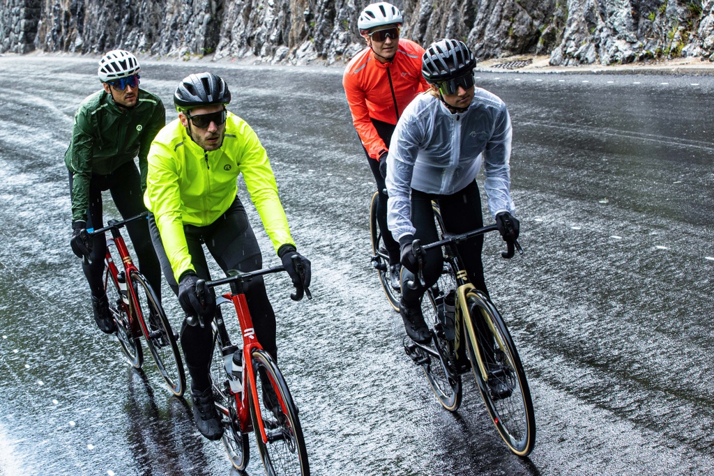 RogelliTweet's tweet photo. Looking for some protection during the rainy days which are coming? Check out our Rainwear collection π§οΈποΈ
https://t.co/qidb5MvRRk
#rogelli #enjoythedistance https://t.co/smgfn2DKje