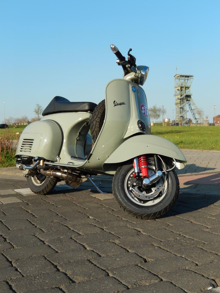 Vespa mit Scheibenbremse Vespa GT #vespa #vespaGT