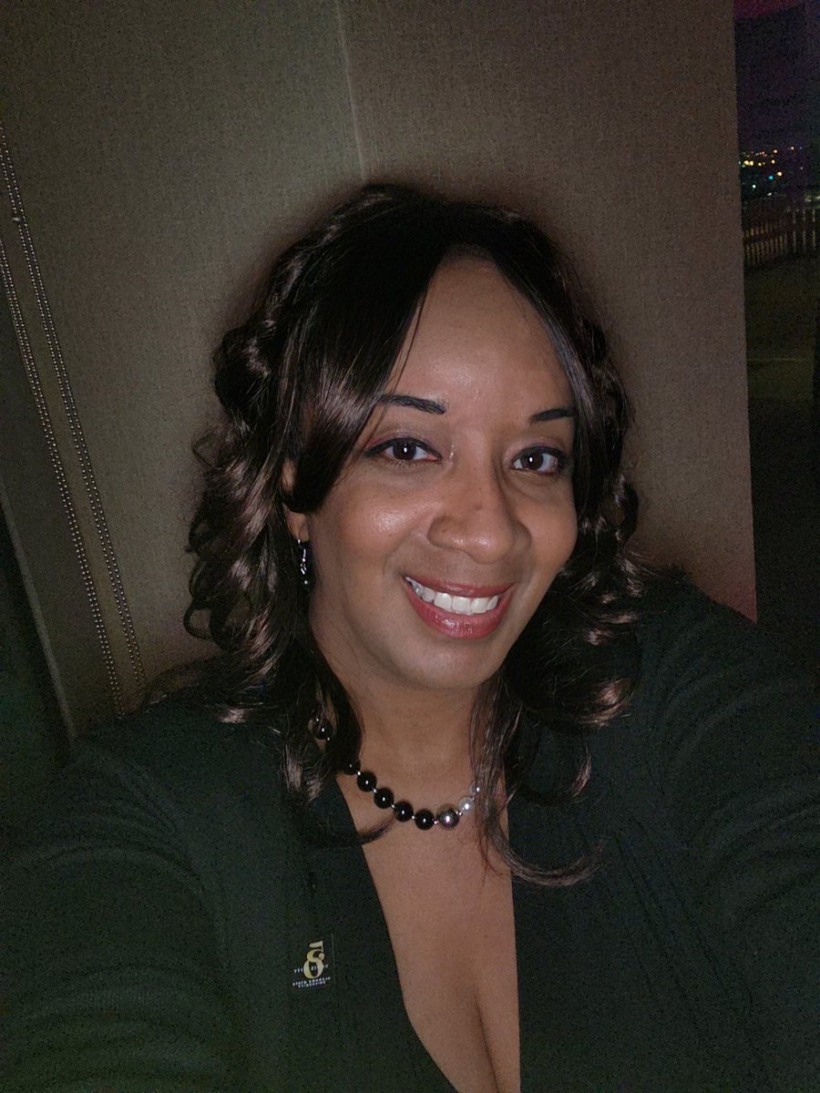 Tashaa125's tweet image. So a very special thing happened for me on Oct. 6, 2022. I was inducted into the 2022 50 Under 50 Class VI. What an honor to be recognized by my Alma Mater and to be amongst an elite distinguished group. Thank you! Job well done @AudreyParks1 !🐝 #50Under50 #ClassVI #Homecoming22