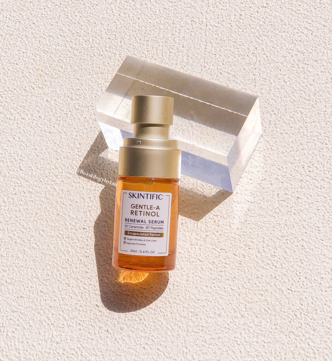 beautilogybytan's tweet photo. Rekomendasi serum retinol yang gentle dan efektif buat pemula!

Cocok bgt buat kalian yang ada permasalahan kulit jerawat dan bekasnya😍

— Skintific Gentle A Retinol Serum Review #ReviewInTan #skintific #skintizen 
A THREAD https://t.co/jkgeTe0U0E