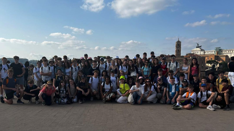 StPetersYork's tweet photo. 124,510 steps taken
425 bowls of pasta eaten 🍝
77 pupils
8 staff
6 classical sites visited
= 1 brilliant #StPetersClassics trip to Italy.
Pupils visited Ostia, Rome, Pompeii, Sorrento, Herculaneum, the Island of Capri & more! 🇮🇹
https://t.co/SnxLhFopOM #StPetersLearning https://t.co/aQm50P7nwp