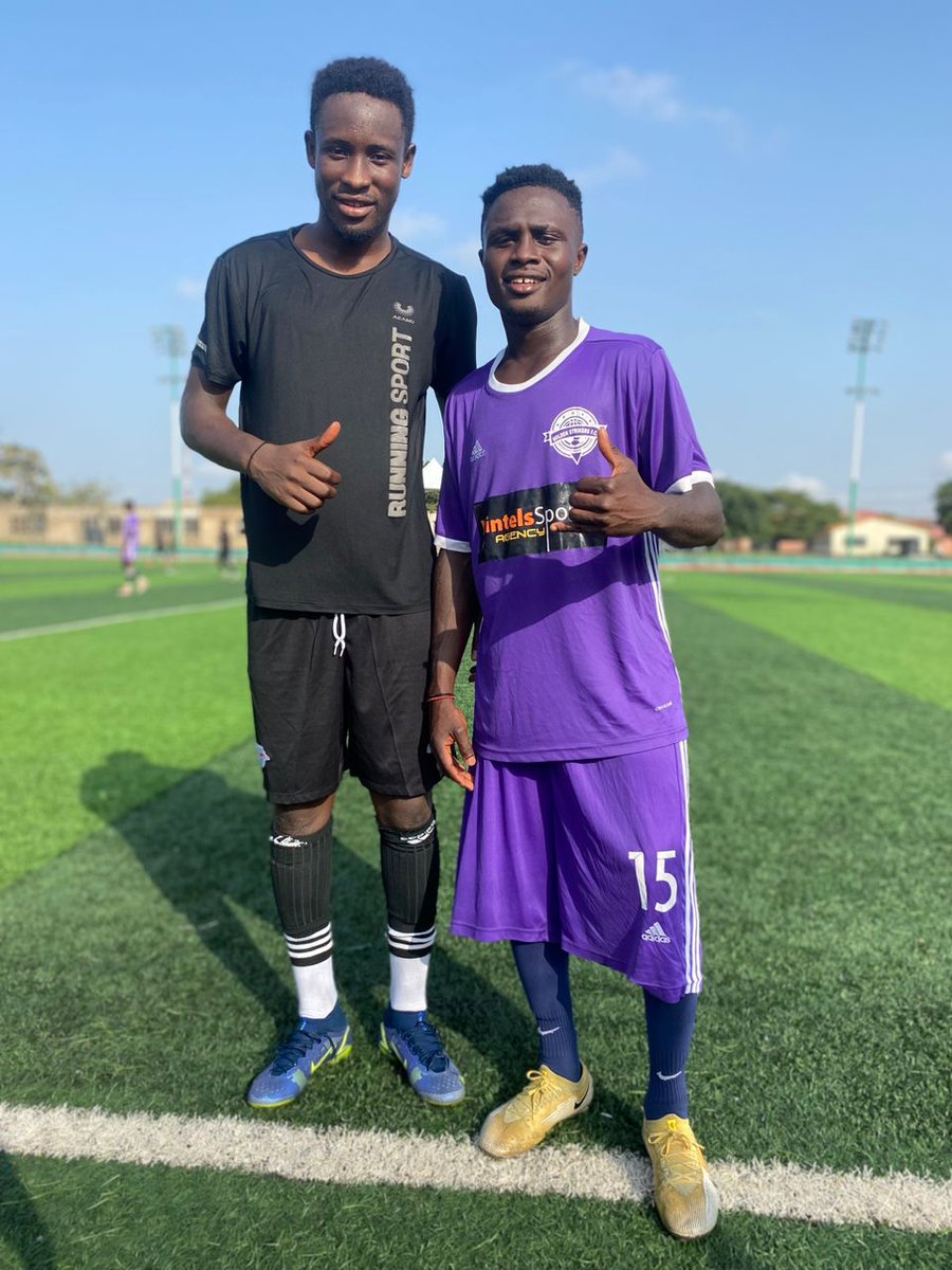 AshaimanFc's tweet photo. Good exercise from the lads

 Some images from our friendly match between Golden Strikers.

#TEAMCITIZEN
#TheCitizens
#citizens
#WeAreTeamCitizen
#AshaimanCity https://t.co/e5EJmPV9Xc