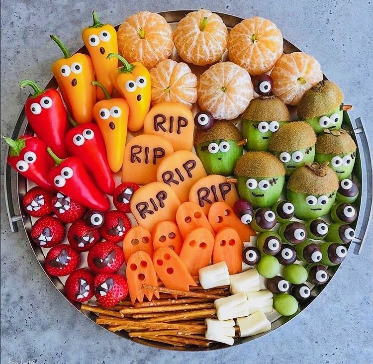 ColtonDaviis's tweet photo. @SRollinsNC1 @LacyKostanScott @KaneKarlsonRP @AngelKostan @BrielleArisNC1 @RosangelaNC1 @AngelsLilMan @LexiPoppetNC1 the food as we go along* Even I am having a hard time deciding where to start. *Rose laughs* https://t.co/8JtL8zVeEY