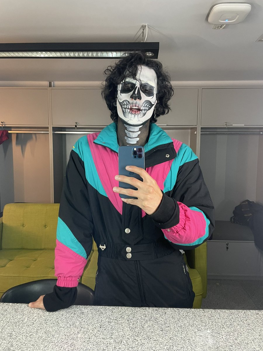 alannavarro's tweet photo. woooooow lo que viví hoy con mis amigos de @telehit_musica en el #TerrorHit 💀 la pase increíble!!! Espero que ustedes también 🔥 https://t.co/hiLw9kN1Hx