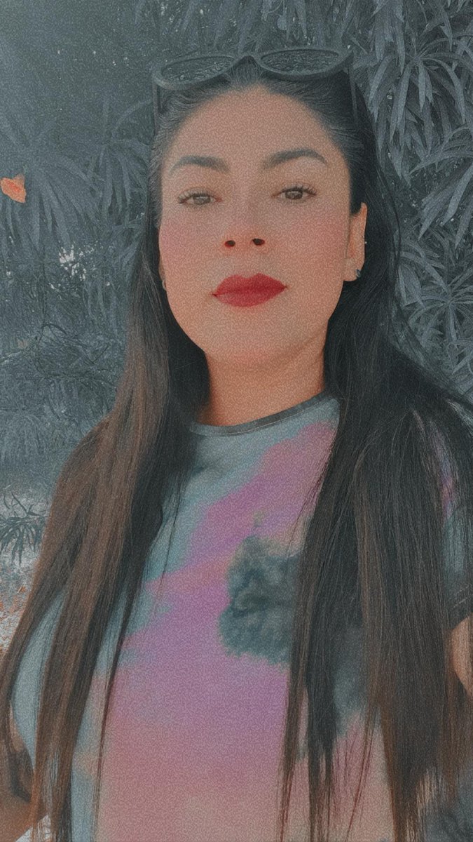 Laura_Cruj's tweet photo. ✨️✨️Y de la vida solo queda seguir disfrutando✨️✨️ https://t.co/QjMvuGbikV