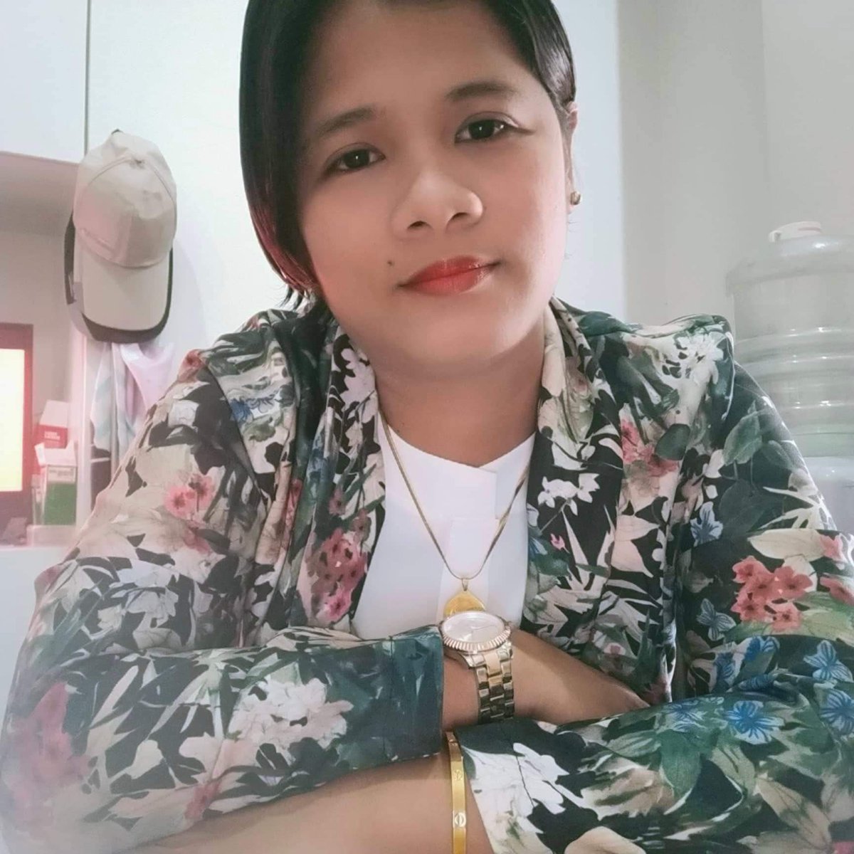 Hello November my birth month waving getting older ❤️