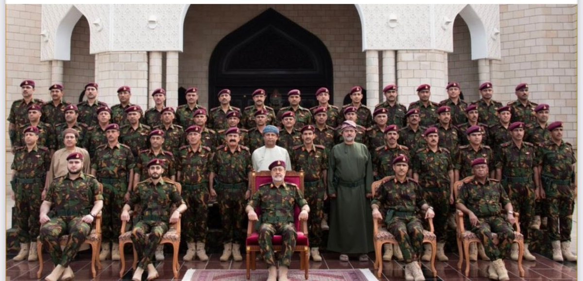 Om_albalad's tweet photo. كل عام وأنتم  الدرع والحصن الحصين لـ عُمان الأم مهد الأكرمين ولـ هيثم العُلا حامي العرين ✨ 

#يوم_الحرس_السلطاني_العُماني https://t.co/H9hIDlztjj