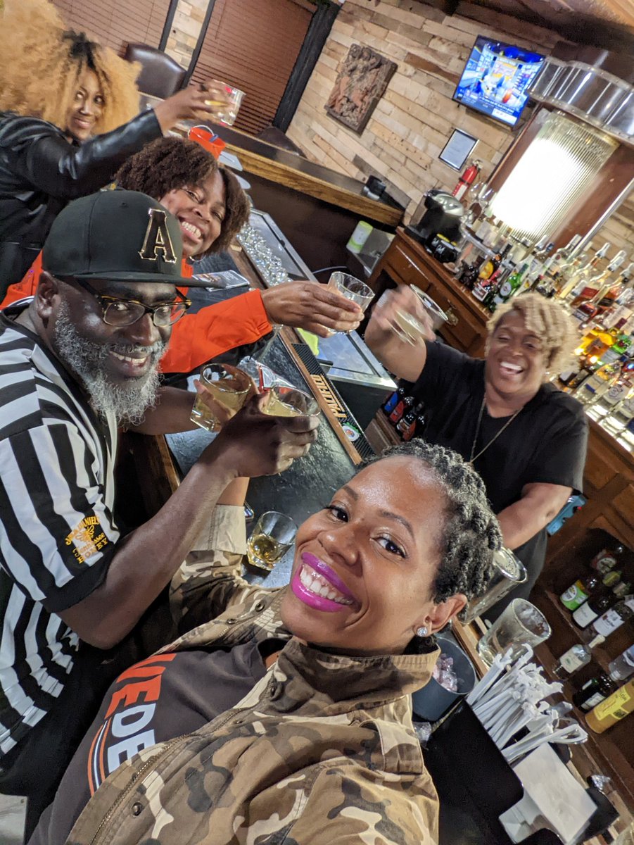 _flyred3's tweet image. Dear @Browns, Thanks for the W!  #wedey
Signed, 
A Browns fan in Cincinnati #CINvsCLE  #BattleofOHIO