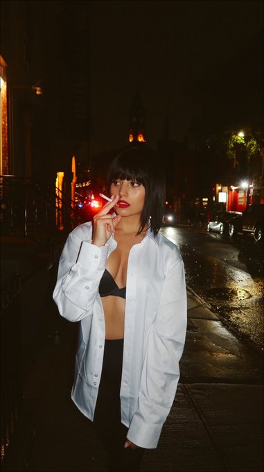 Mia 💉💋 https://t.co/wyumboPjJX