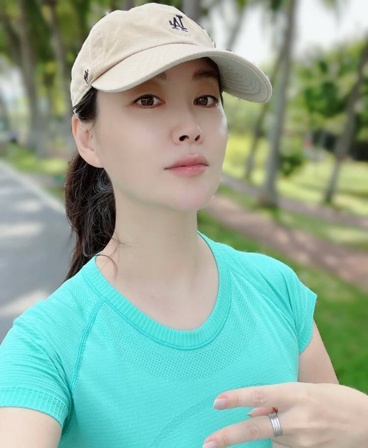 HanEva91D's tweet photo. 🏃‍♀️ https://t.co/M55VJlgYfs