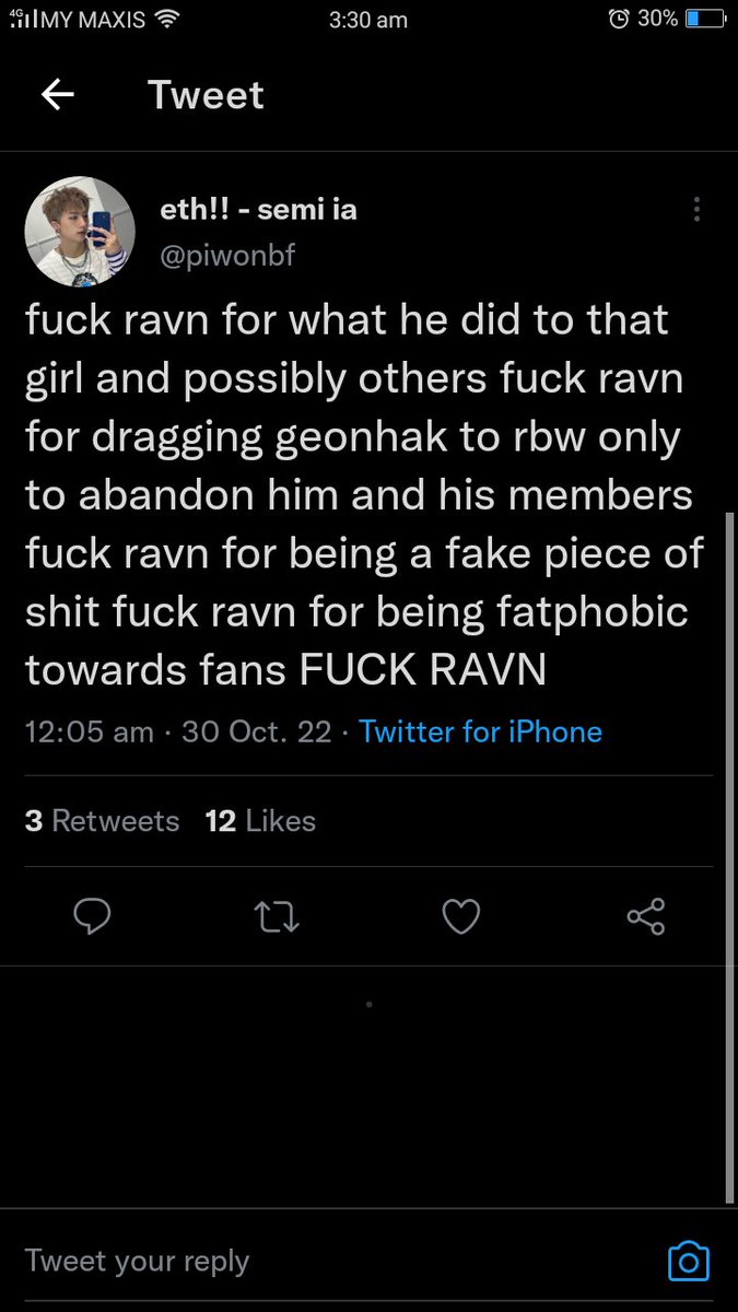 kitty_ravntyun's tweet photo. ...what the fuckery is this? https://t.co/WKMEpRT2Ac