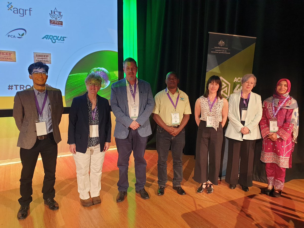 What a great session on on-farm biodiversity at #TropAG Thanks to all the speakers for travelling this far to share your biodiversity experience from around the world!