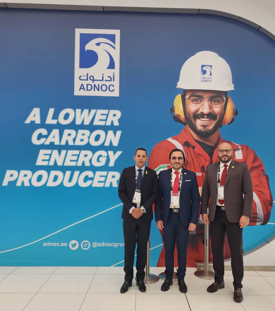 La Embajada de Venezuela en Emiratos Árabes Unidos participa en nombre del gobierno venezolano en la #ADIPEC2022 ( La Exposición y Conferencia Internacional del Petróleo de Abu Dhabi ).

Considerado el evento más influyente en el sector petrolero mundial. @CancilleriaVE