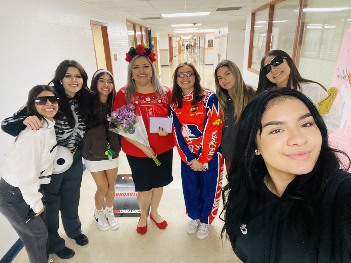 Maribel Guillen tweet media