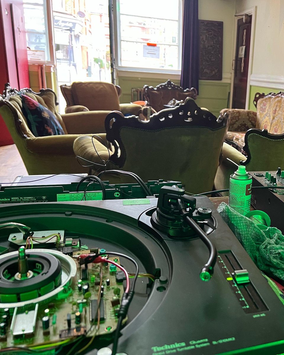 deck_doctor's tweet image. Service to 6 decks at The Magic Garden.
#Technics1210 #Technics1200 #technicssl1210 #technicssl1200 #deck_doctor #deckdoctor #vinyl #livemusic
#technicssl1210mk2 #technicssl1200mk2 #SL1210 #SL1200 #dj #decks #turntable #giglife #gig #djs #djevents #southlondon #battersea