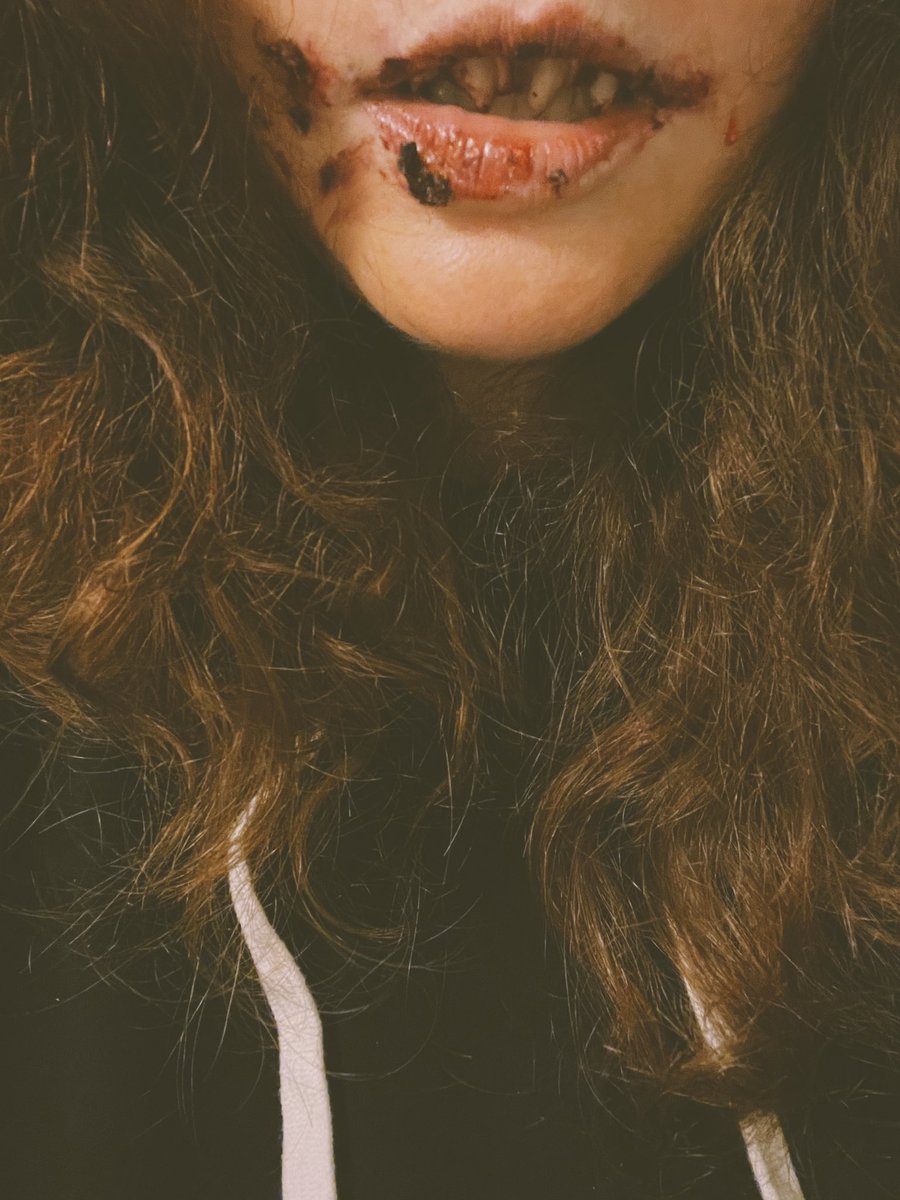 robinmay's tweet photo. Happy Halloween 🥰 https://t.co/ZigFjaa0AS