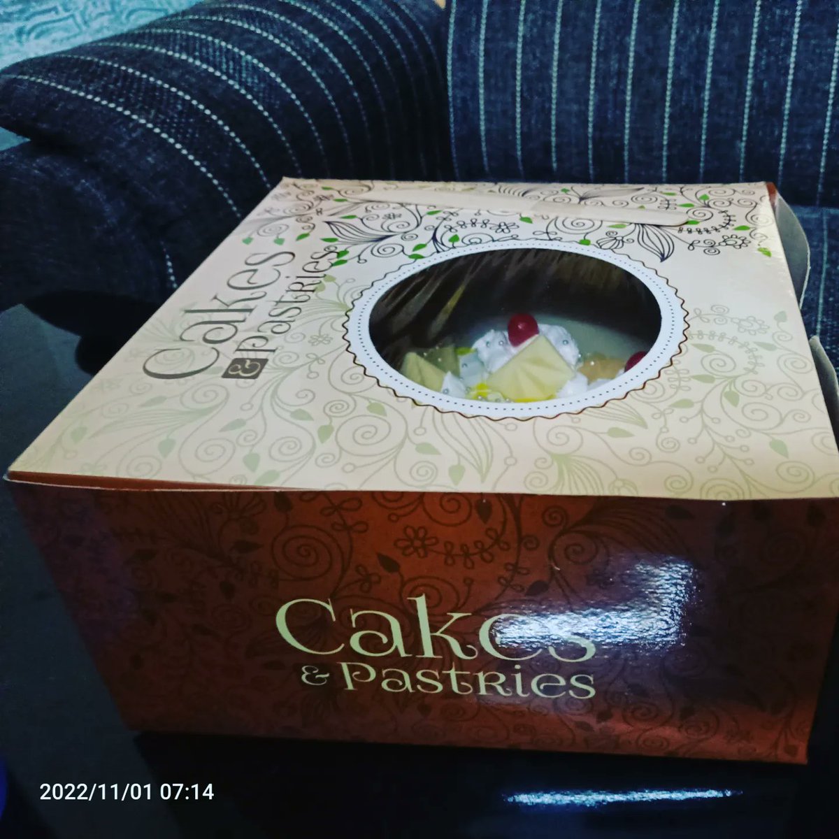 aftab_fatma's tweet photo. Pineapple cake at home | घर पर  बनाया गया अनानास केक 😍 #COOKMASTER

#pineapplecake🍍 #birthdaycakes #cakelovers #madebyme #cakeoftheday #eggless #cake https://t.co/YnfuGydrIE