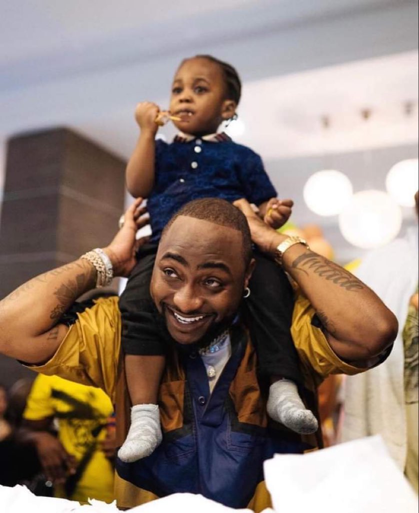 lizzcentric's tweet photo. God pls we’re still hoping this isn’t true 🙏🙏. #ifeanyi #davidochioma #Davido https://t.co/UxYlsXub2Q