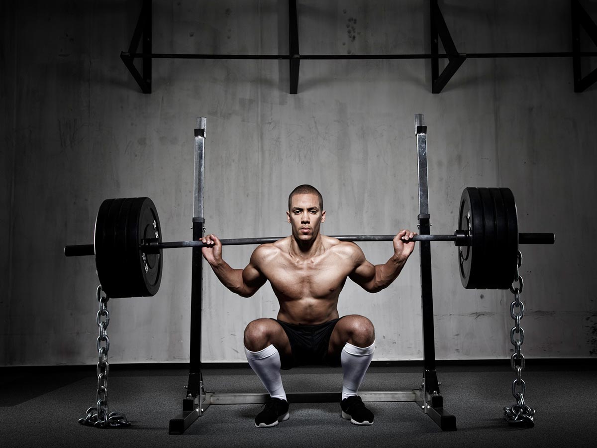 Considéré comme un exercice roi pour le développement des membres inférieurs, le squat complet est souvent décrit comme un exercice dangereux pour les genoux et le bas du dos. Mais cette mauvaise réputation est-elle vraiment justifiée ?
bit.ly/3NrSiw6