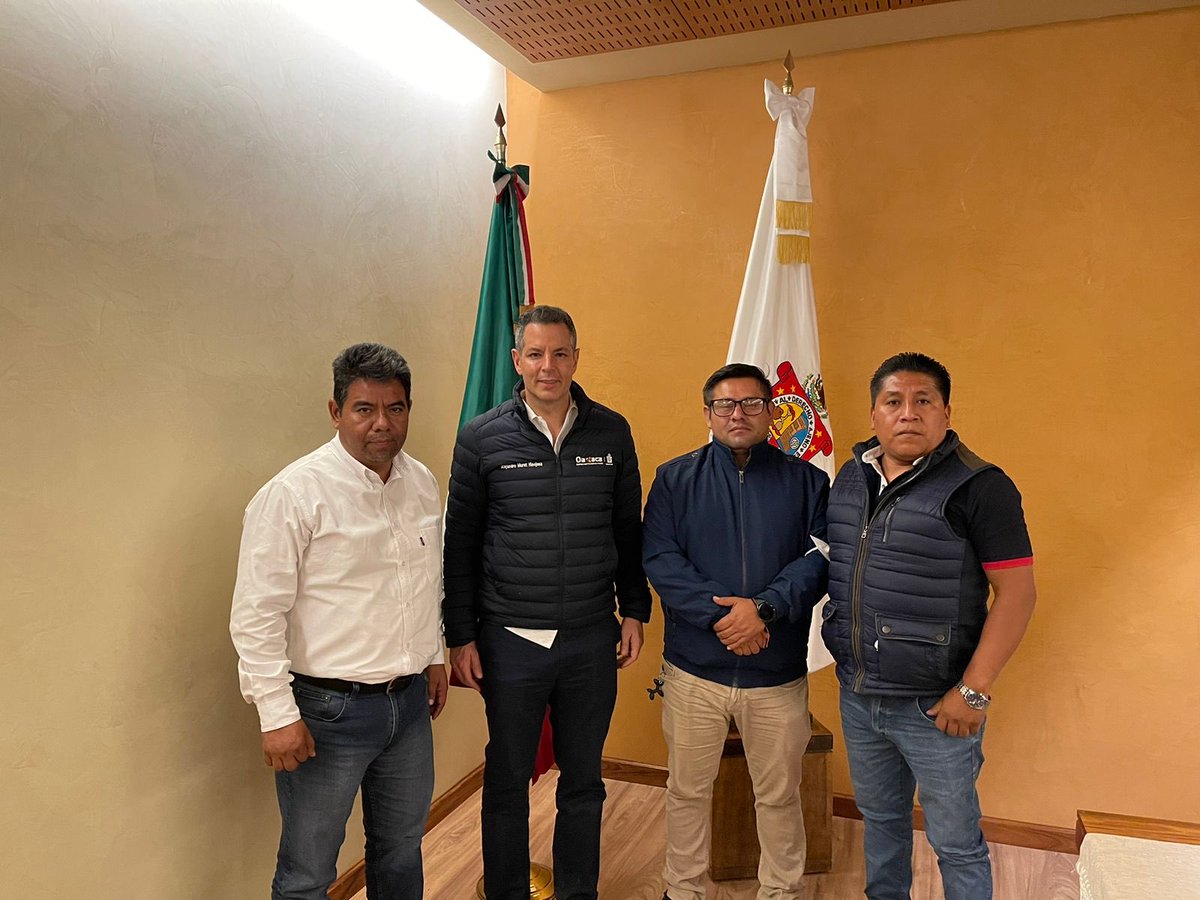 Alejandro Murat tweet media