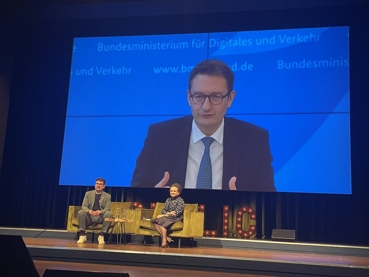 Great to see <a href="/AvHuffelen/">Alexandra van Huffelen</a> on stage at the <a href="/SommetGovTech/">The GovTech Summit</a> talking about the role of digital leadership and making digitalization for everyone! #GovTechNL #GovTechSummit