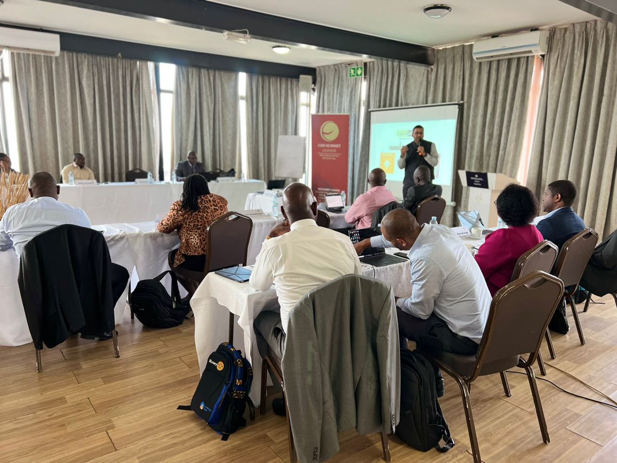 ceosummituganda's tweet photo. #Day1
CEO Apprenticeship Program Module 4 2022:
@srughani the CEO @StanChartUGA, sharing insights on "Leading and Building a Legacy that will outlive you."
#CAP2022
Register 👉 https://t.co/51RaLcOjVJ… to participate https://t.co/ARaNIhUGG9