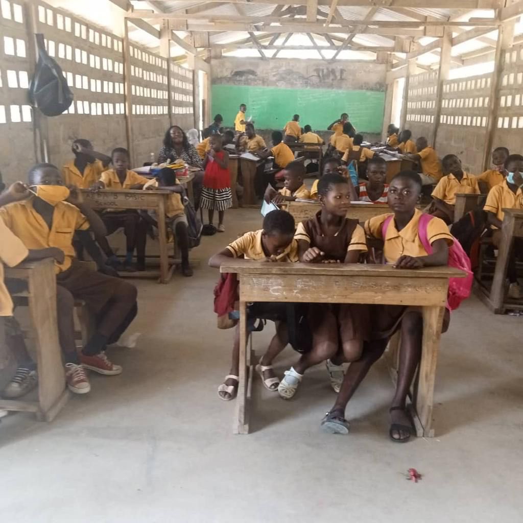 MHYHFoundation's tweet photo. Last week, we shared on the Sustainable Development Goals (SDGs).
Today, we'll delve a little deeper into SDG 4.

Sustainable Development Goal 4 (SDG 4) has been broken down into 10 sub-targets in order to meet the collective education goal. https://t.co/jHPR94dBqq